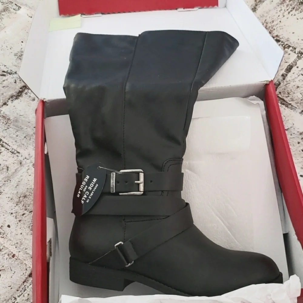 Style & Co. Women Boots size 6,5